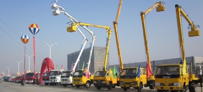 �߿����I(y��)܇�����ģ�Ʒ�N��һ�����۱�ʽ�߿����I(y��)܇_��s��ʽ�߿����I(y��)܇������ʽ������ϵ�С�������Ҳ���Է֞鴹ֱ����ʽ���ַQ����ʽ��������ʽ�߿����I(y��)܇���׸�ʽ���X�Ͻ�ʽ�����bжʽ�����д�ֱ����ʽ���������ش��������I(y��)�߶��������C(j��)��(d��ng)�Բ������`�Ŀǰ����(n��i)�V���\(y��n)�õ����۱�ʽ�߿����I(y��)܇��