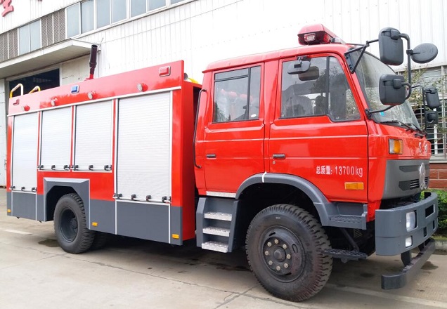 東風(fēng)145泡沫消防車(5-6T)|東風(fēng)平頭泡沫消防車|中型泡沫消防車