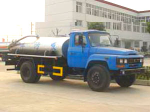 東風(fēng)140尖頭柴油吸污車(chē)