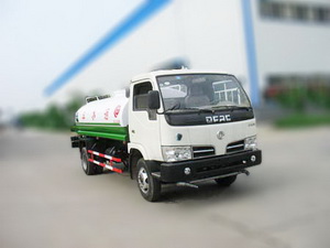 東風(fēng)小金霸多功能綠化灑水車